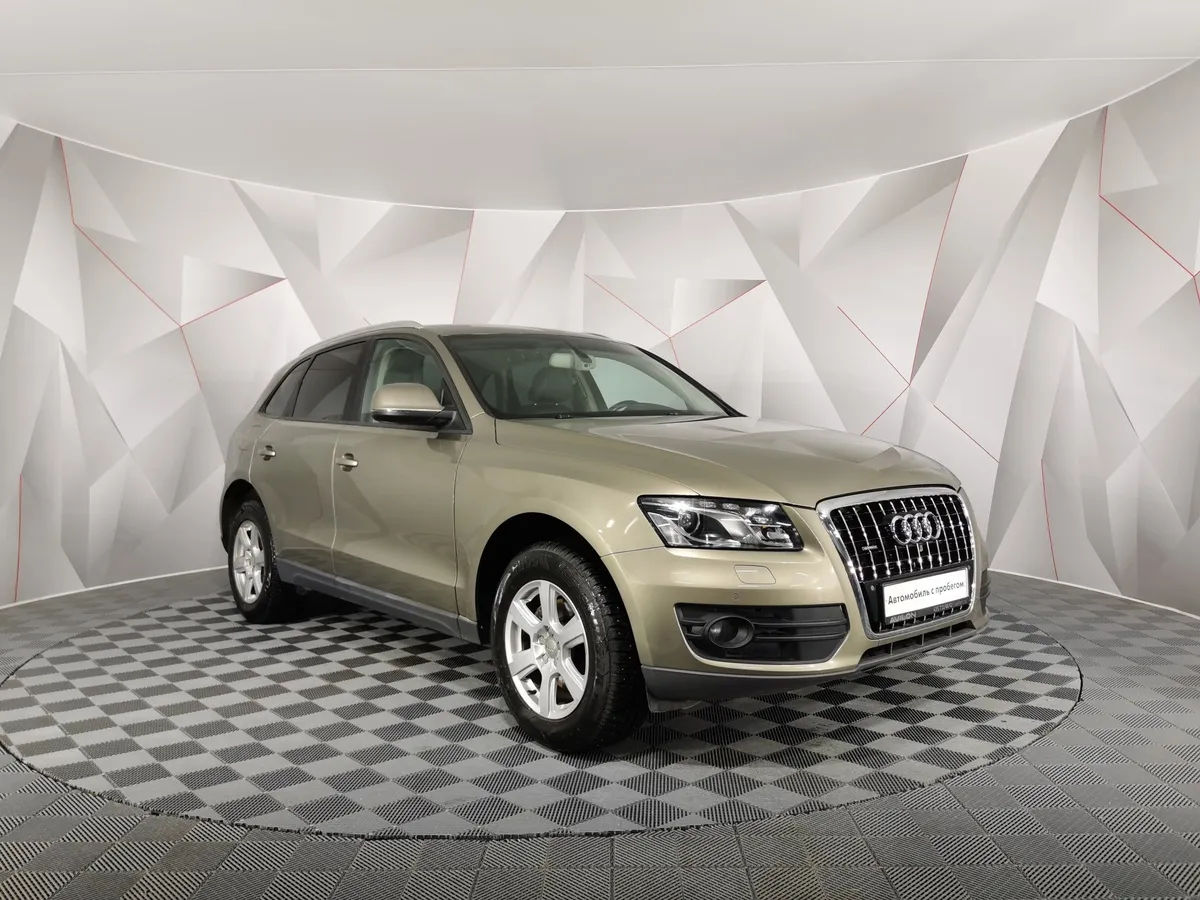 Audi Q5 2.0 TFSI tiptronic quattro (211 л.с.) Бежевый в АВИЛОН. Слайд №3
