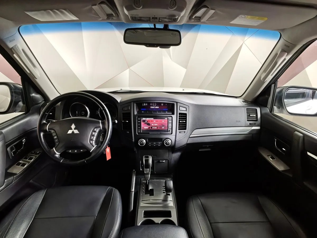 Mitsubishi Pajero 3.0 AT AWD (174 л.с.) Ultimate S46 Белый в АВИЛОН. Слайд №14