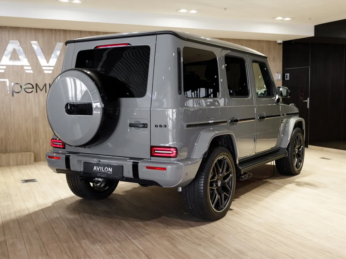 Mercedes-Benz G-Класс G 63 AMG Speedshift 4Matic (585 л.с.) Серый в АВИЛОН. Слайд №4