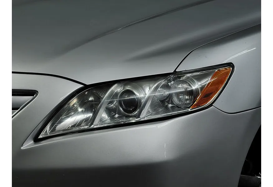 Toyota Camry 2.4 VVT-i AT (167 л.с.) Серебристый в АВИЛОН. Слайд №10