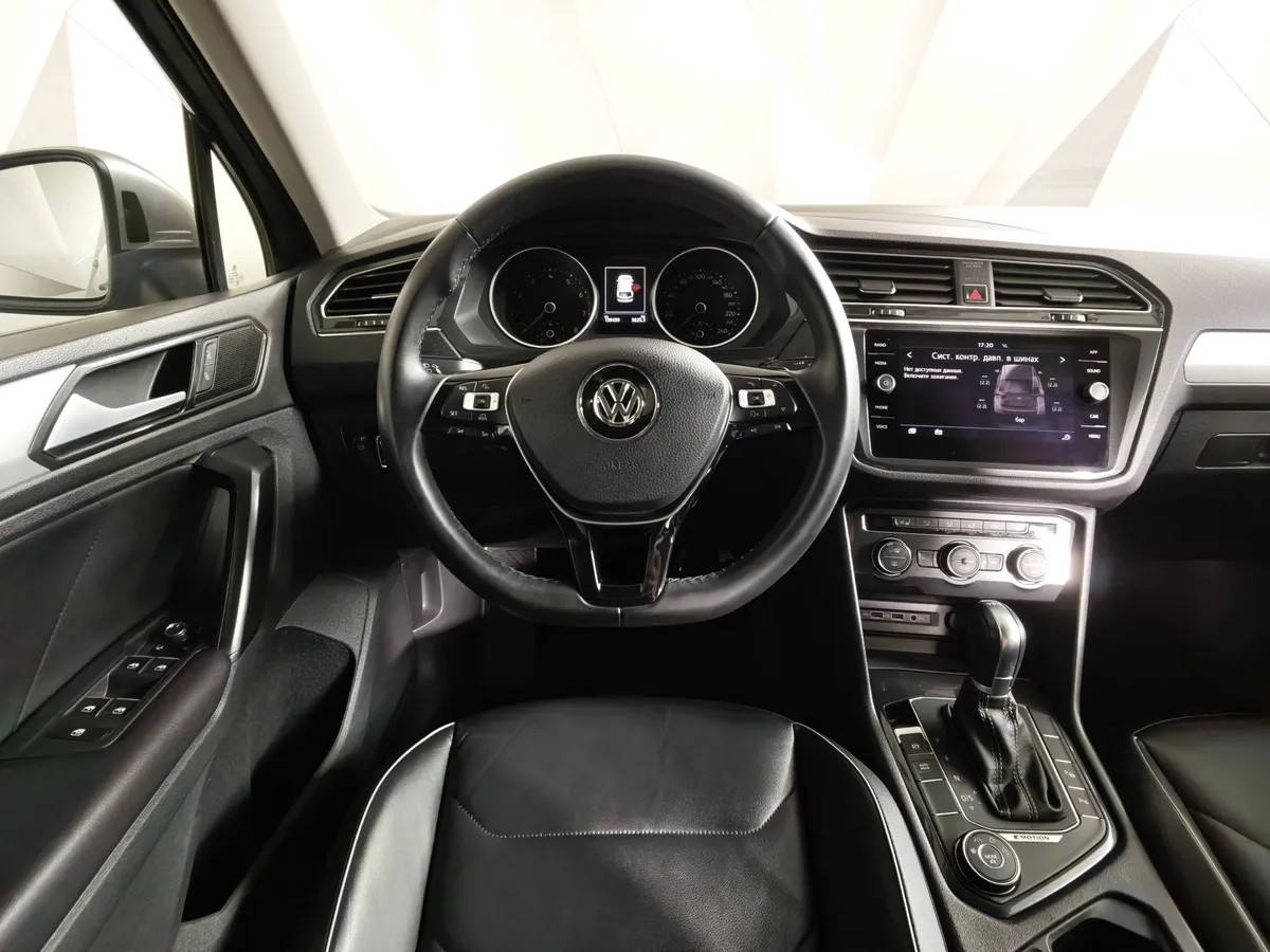 Volkswagen Tiguan 2.0 TSI 4Motion DSG (180 л.с.) Comfortline Серебристый в АВИЛОН. Слайд №19