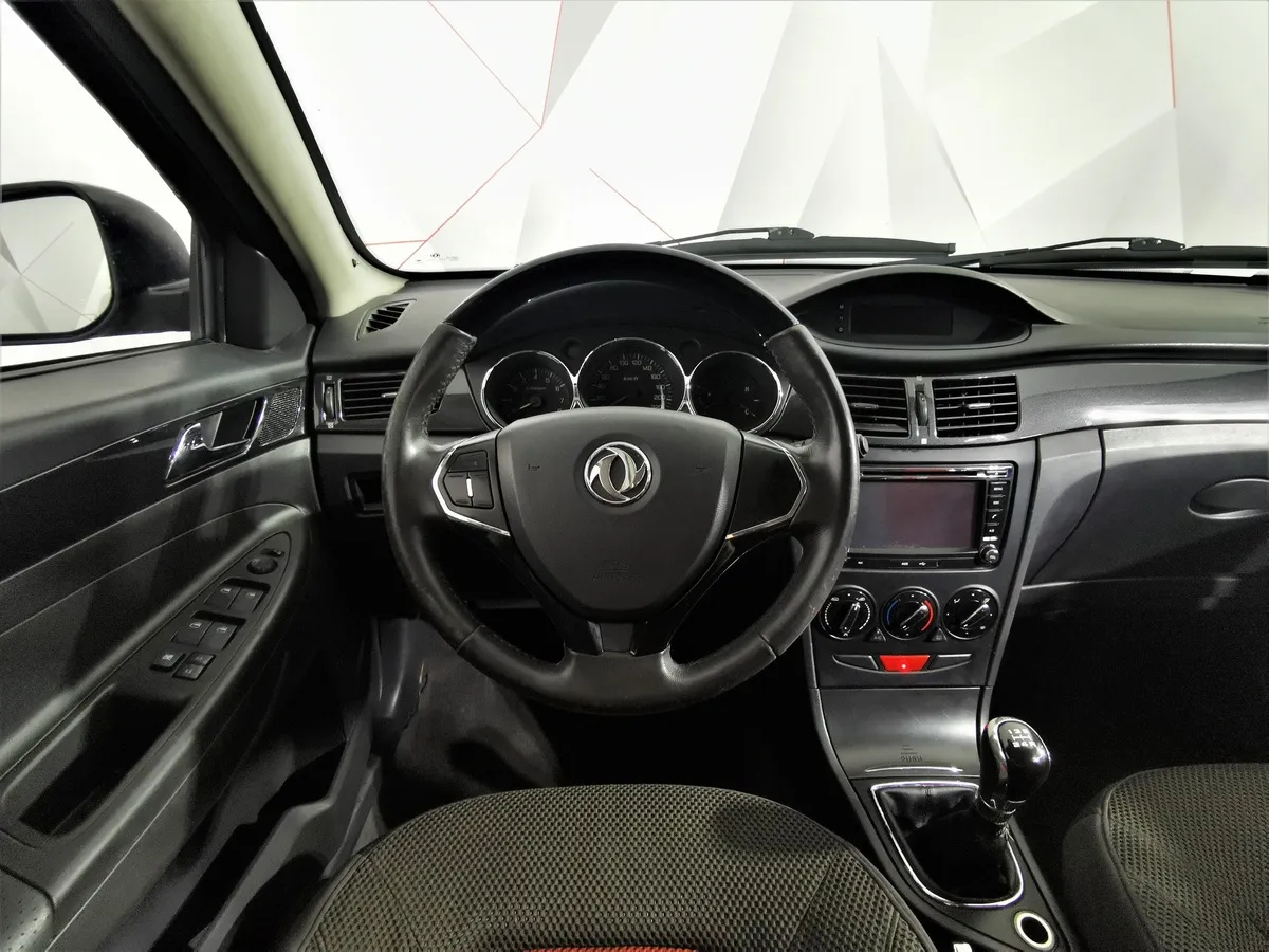 DongFeng H30 1.6 MT (117 л.с.) Comfort Красный в АВИЛОН. Слайд №17