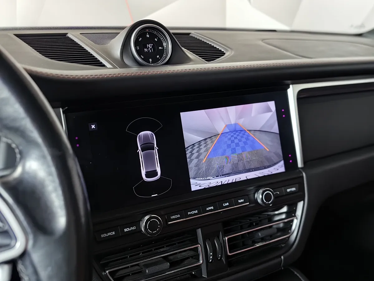 Porsche Macan 2.0 TFSI AMT 4WD (265 л.с.) R4 Красный в АВИЛОН. Слайд №22