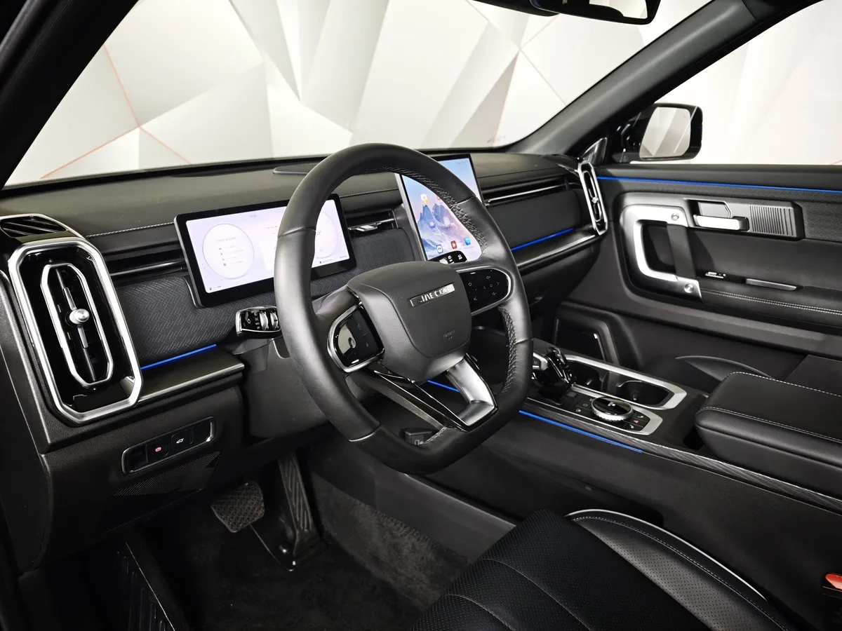 Jaecoo J7 1.6T 7DCT 4WD (150 л.с.) Supreme Черный в АВИЛОН. Слайд №19