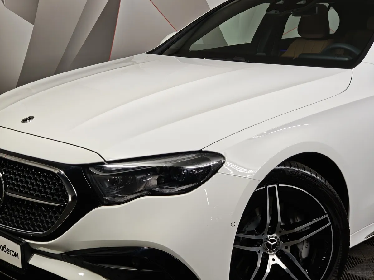 Mercedes-Benz E-Класс E 300 4MATIC (258 л.с.) Белый в АВИЛОН. Слайд №10