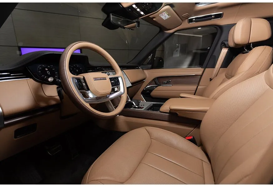 Land Rover Range Rover 4.4 P530 V8 LWB AT AWD (530 л.с.) Autobiography Черный в АВИЛОН. Слайд №8