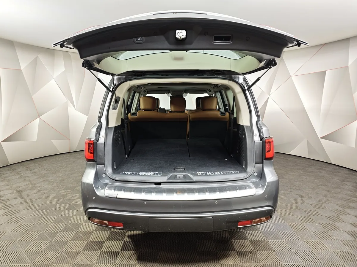 Infiniti QX80 5.6 АТ AWD (405 л.с.) Серый в АВИЛОН. Слайд №11