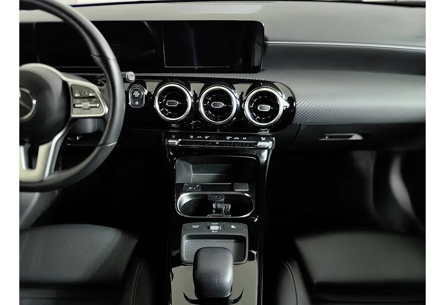 Mercedes-Benz A-Класс A 200 7G-DCT (150 л.с.) Style Белый в АВИЛОН. Слайд №15