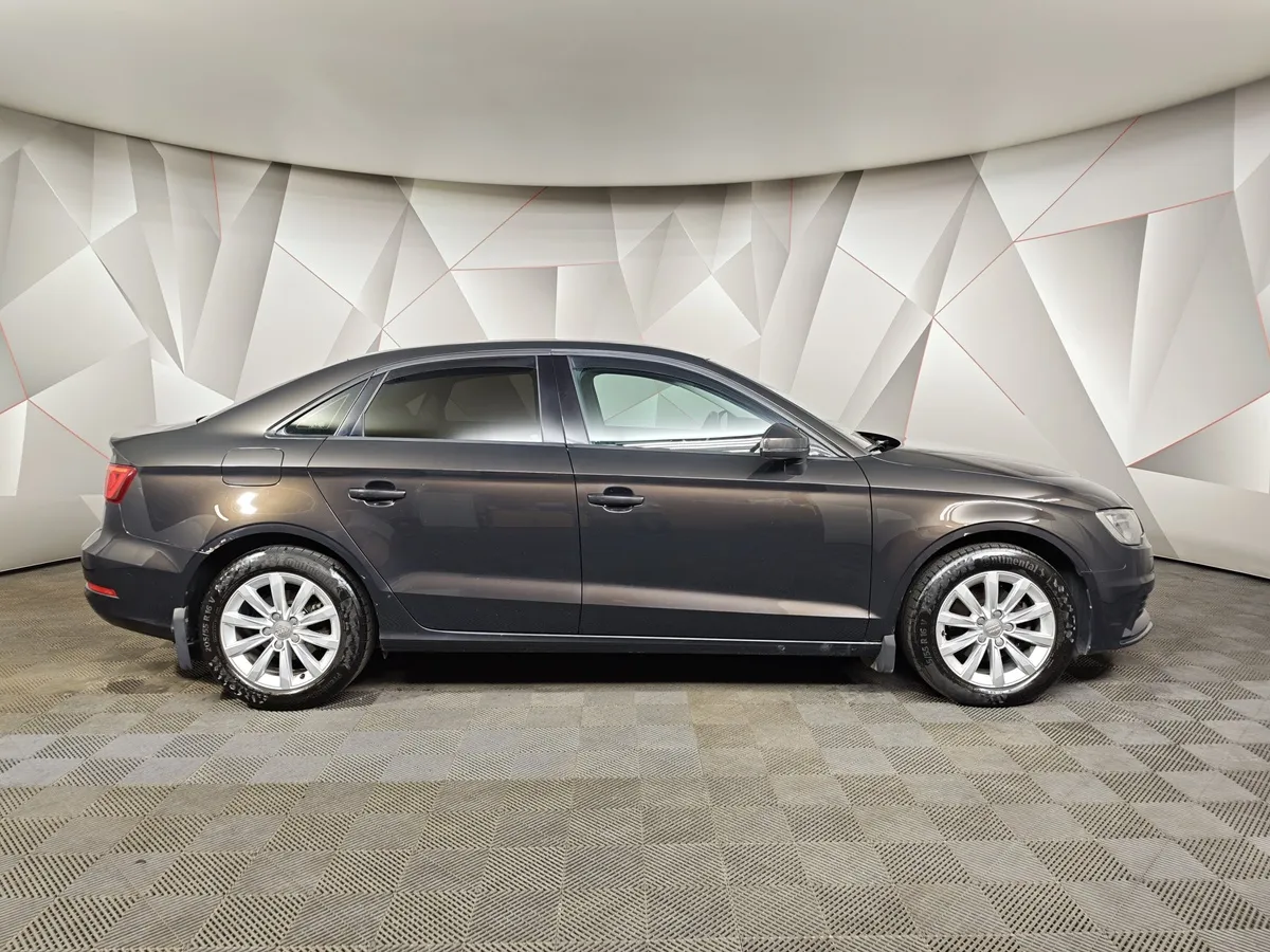 Audi A3 1.4 TFSI S tronic (125 л.с.) Ambition Коричневый в АВИЛОН. Слайд №6