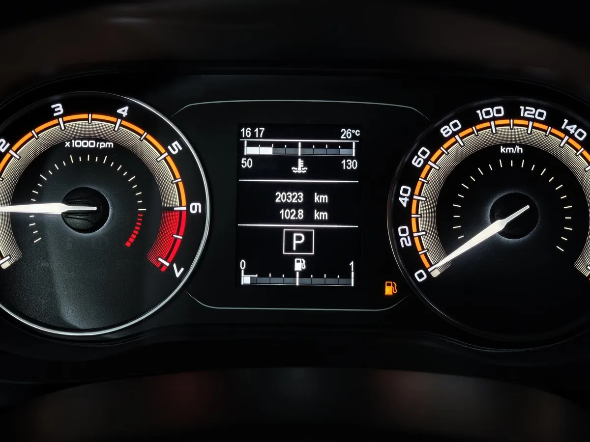 ВАЗ (Lada) Vesta 1.6 AMT (106 л.с.) Черный в АВИЛОН. Слайд №18