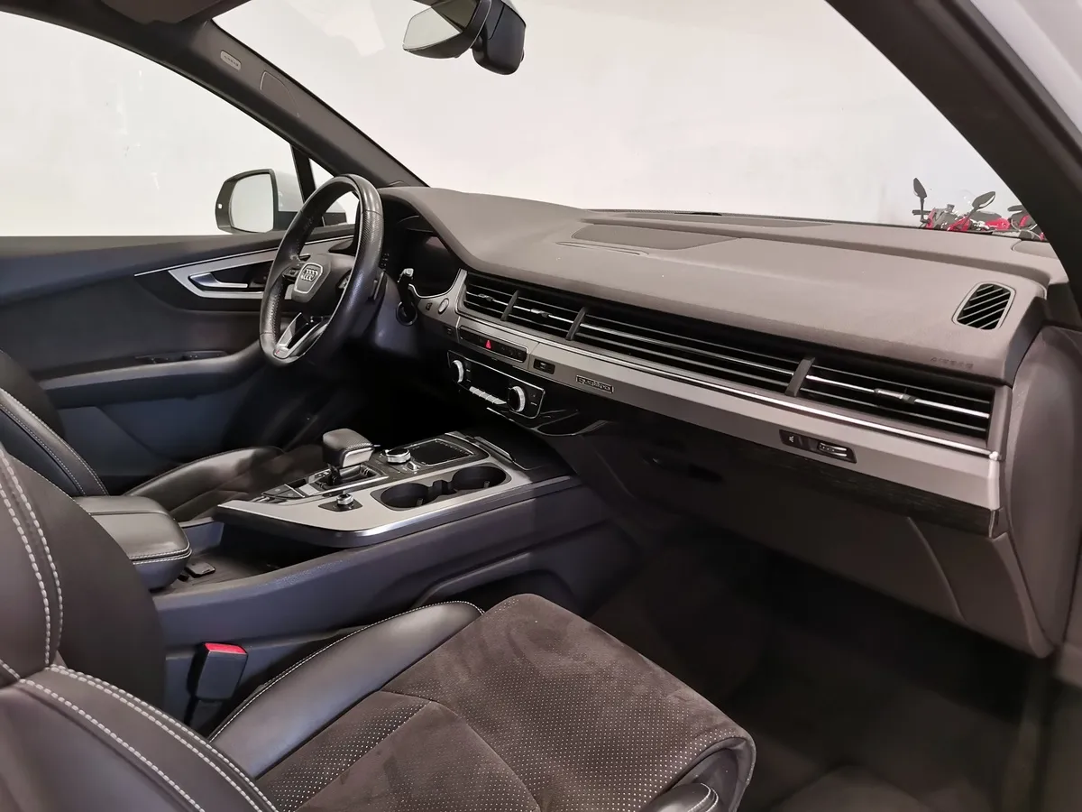 Audi Q7 3.0 TDI Tiptronic quattro (249 л.с.) Белый в АВИЛОН. Слайд №12