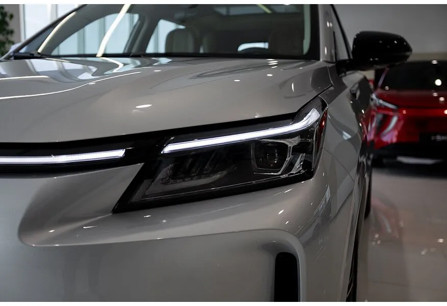 EVOLUTE i-SPACE 1.5 CVT (218 л.с.) (7 мест) Серебристый в АВИЛОН. Слайд №18