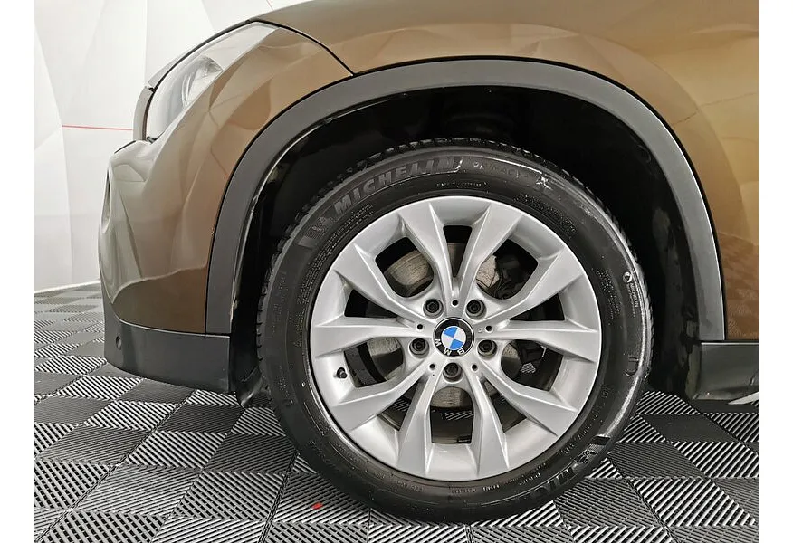 LIVE. Слайд №11