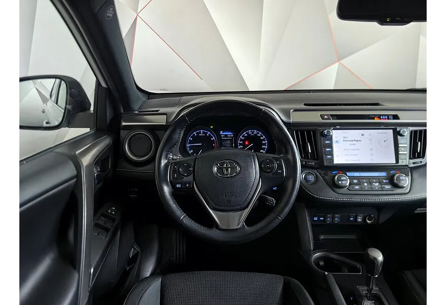 Toyota RAV4 2.5 AT 4WD (180 л.с.) Престиж Белый в АВИЛОН. Слайд №20