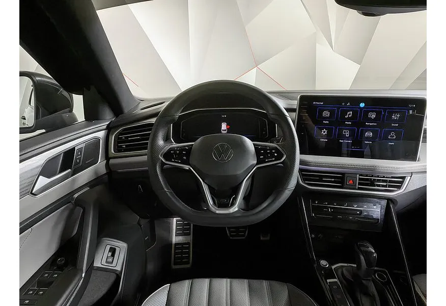 Volkswagen Tayron 2.0 7DSG AWD (220 л.с.) R-Line Pro Черный в АВИЛОН. Слайд №13