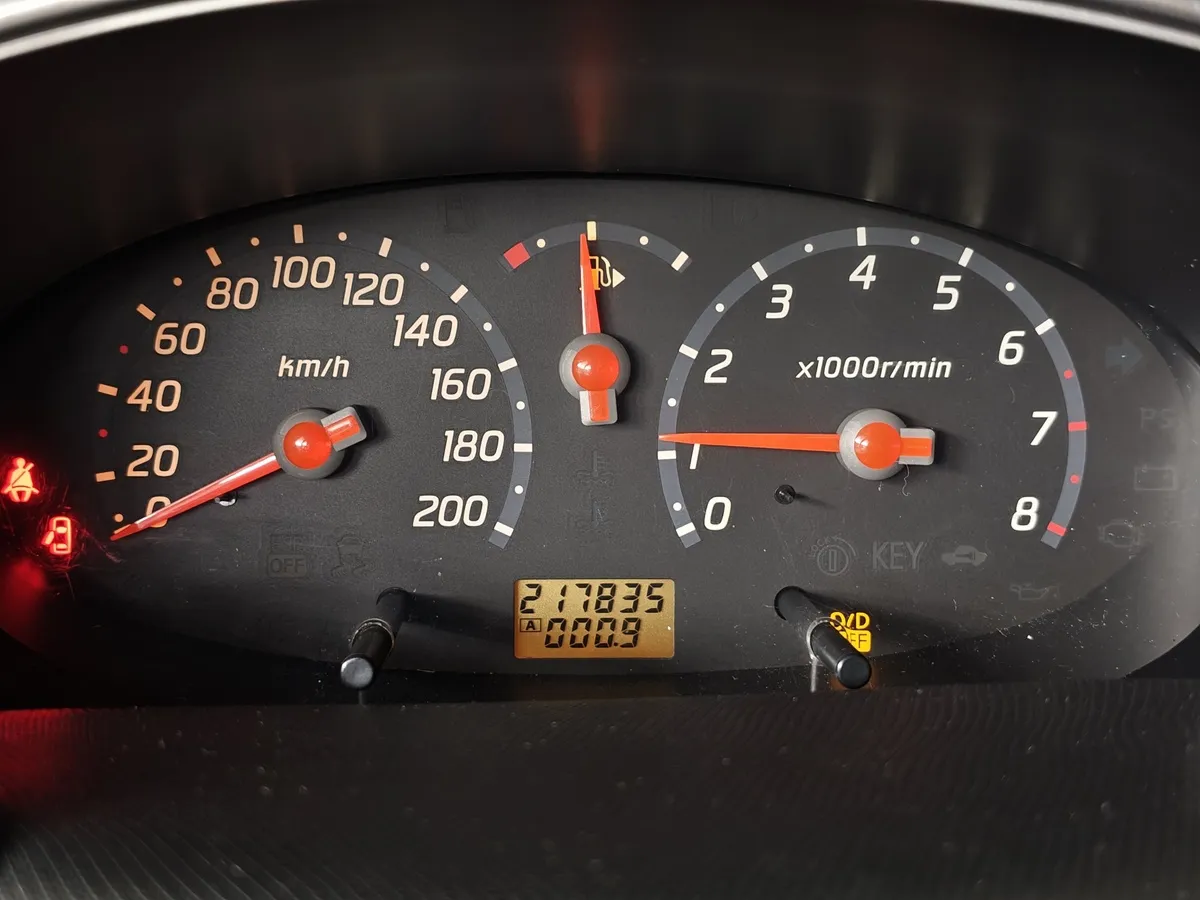 Nissan Micra 1.2 AT (80 л.с.) Серый в АВИЛОН. Слайд №12