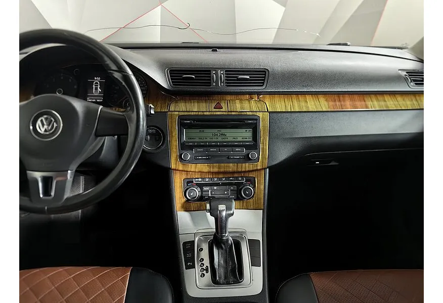 АВИЛОН - Volkswagen Passat 1.8 TSI DSG (152 л.с.) Черный - slide 10
