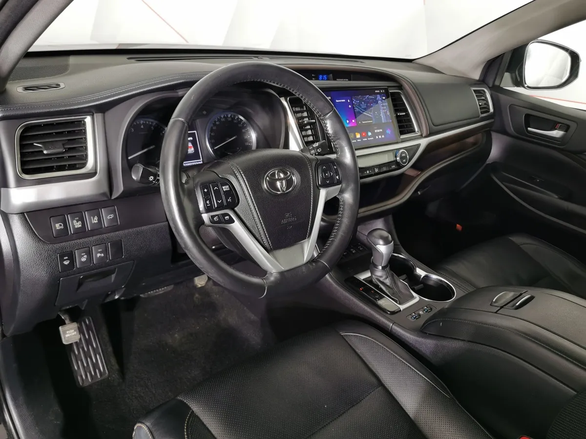Toyota Highlander 3.5 AT AWD (249 л.с.) Престиж Черный в АВИЛОН. Слайд №17