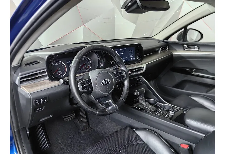 Kia K5 2.5 GDI AT 2WD (194 л.с.) Luxe Синий в АВИЛОН. Слайд №17 Kia K5 2.5 GDI AT 2WD (194 л.с.) Luxe Синий в АВИЛОН. Слайд №17