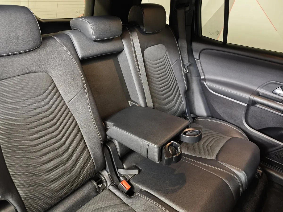 Mercedes-Benz GLB 200 7G-DCT (150 л.с.) Style Черный в АВИЛОН. Слайд №16