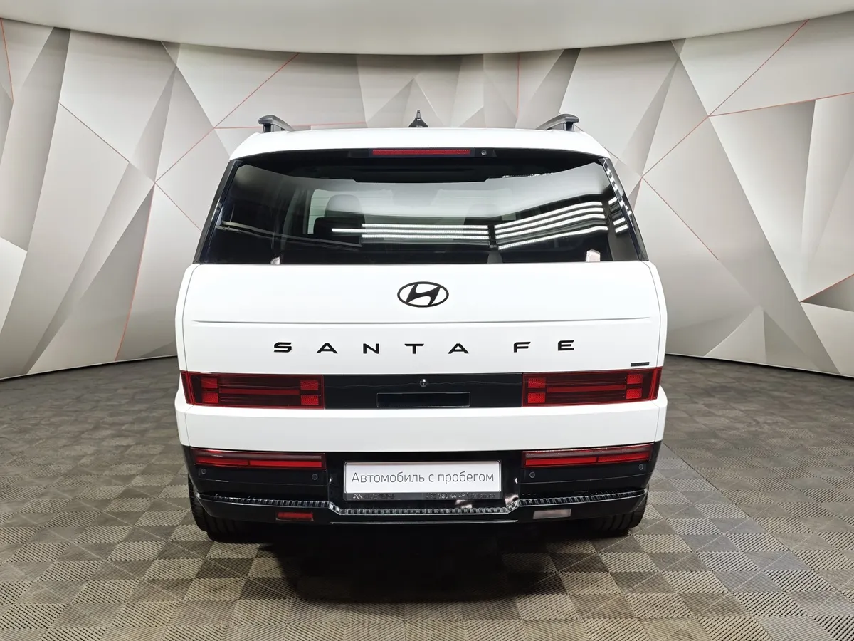Hyundai Santa Fe 2.5 AT 4WD 6 seats (194 л.с.) Calligraphy Белый в АВИЛОН. Слайд №7
