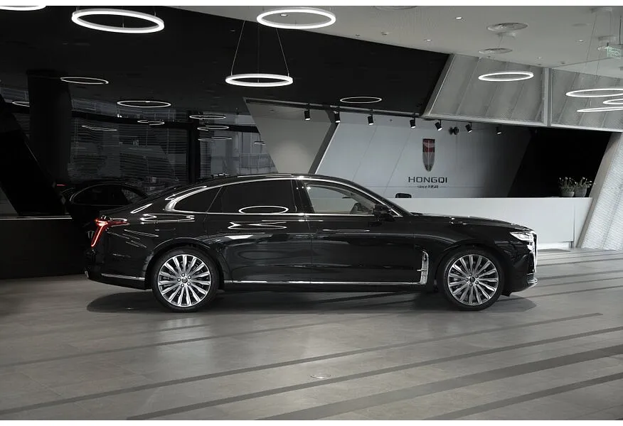 АВИЛОН - Hongqi H9 2.0T AT (245 л.с.) Deluxe   Черный - slide 1