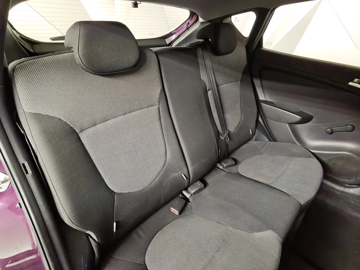 Hyundai Solaris 1.6 AT (123 л.с.) Active Фиолетовый в АВИЛОН. Слайд №16