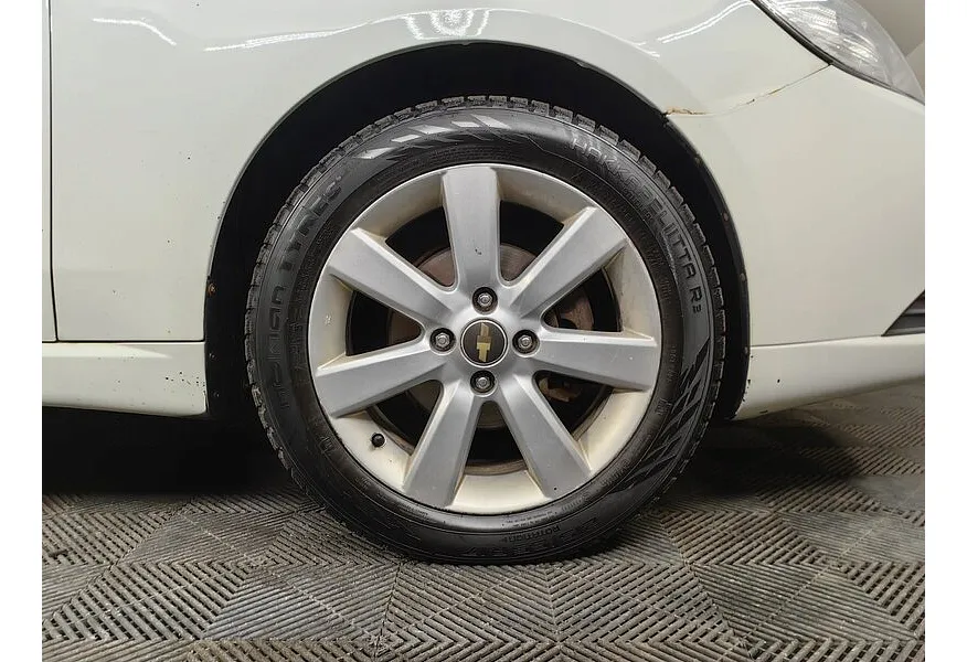 Chevrolet Epica 2.0 AT (143 л.с.) Белый в АВИЛОН. Слайд №9