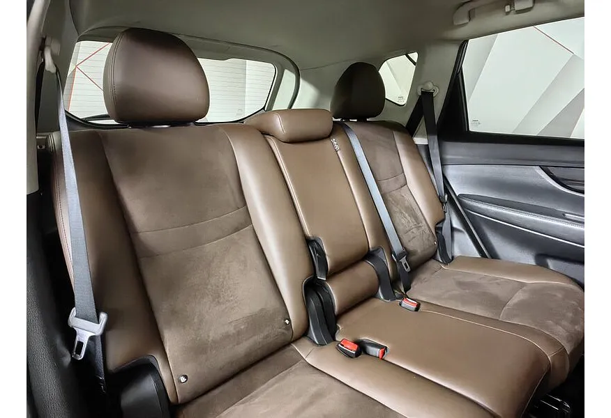 Nissan X-Trail 2.5 CVT AWD (171 л.с.) Черный в АВИЛОН. Слайд №11
