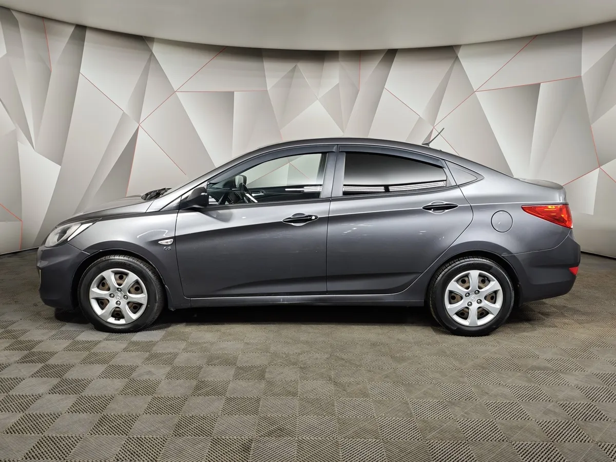 Hyundai Solaris 1.4 MT (100 л.с.) Active Plus Серый в АВИЛОН. Слайд №5