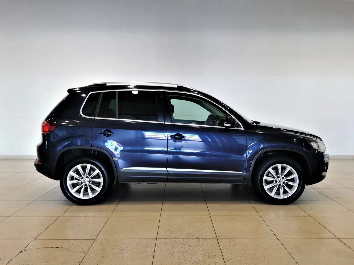Volkswagen Tiguan 2.0 TSI 4Motion AT (170 л.с.) Sport & Style Синий в АВИЛОН. Слайд №6