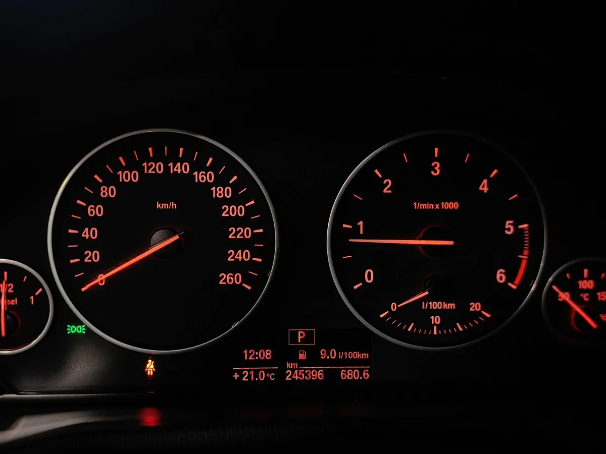 BMW X3 xDrive20d AT (184 л.с.) Base Локальная сборка Коричневый в АВИЛОН. Слайд №13