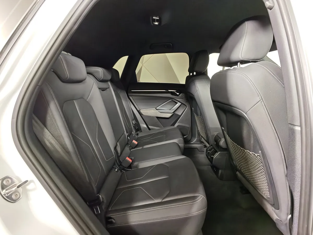 Audi Q3 2.0 TFSI S tronic quattro (180 л.с.) Design Белый в АВИЛОН. Слайд №16