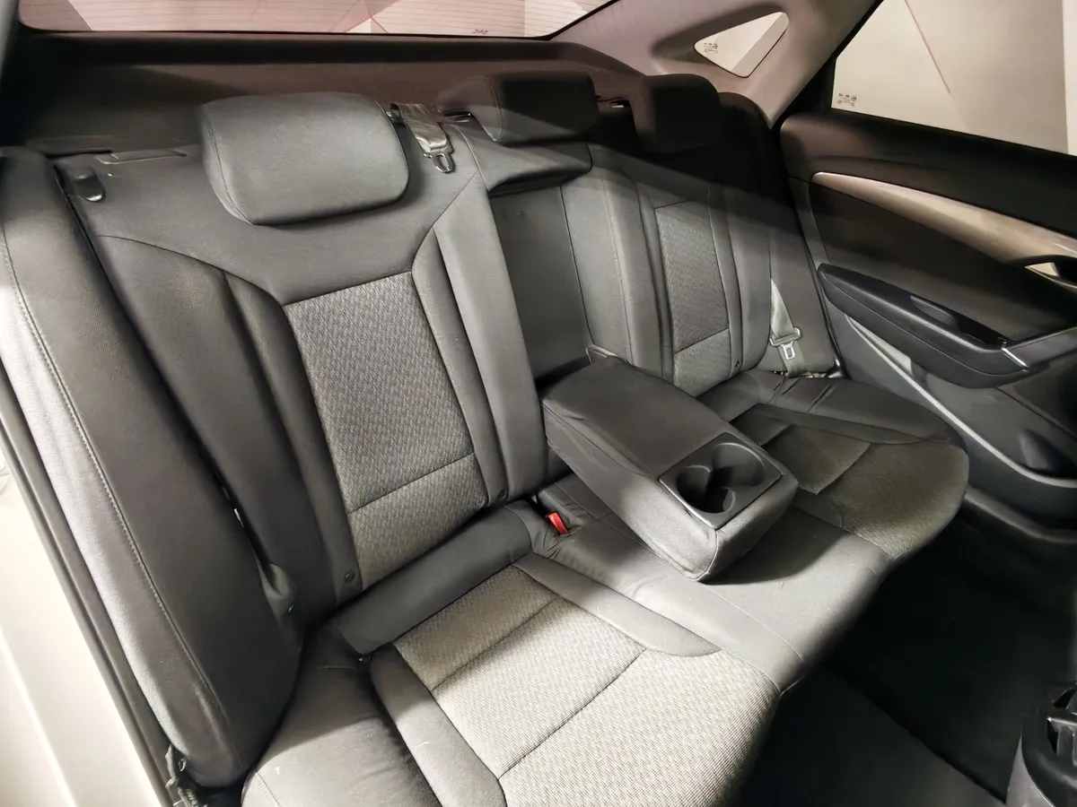 Hyundai i40 2.0 AT (150 л.с.) Comfort Белый в АВИЛОН. Слайд №14