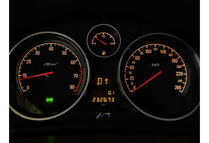 Opel Astra 1.8 AT (140 л.с.) base Белый в АВИЛОН. Слайд №16