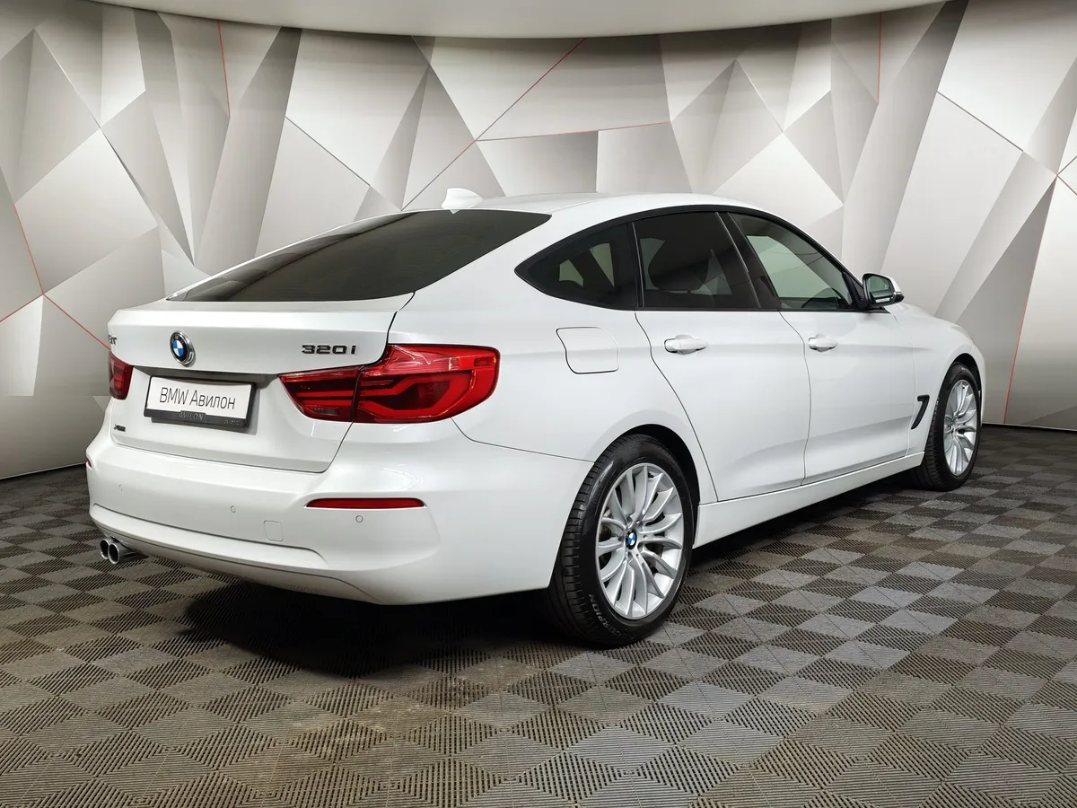 BMW 3 серия 320i xDrive AT (184 л.с.) Белый в АВИЛОН. Слайд №2