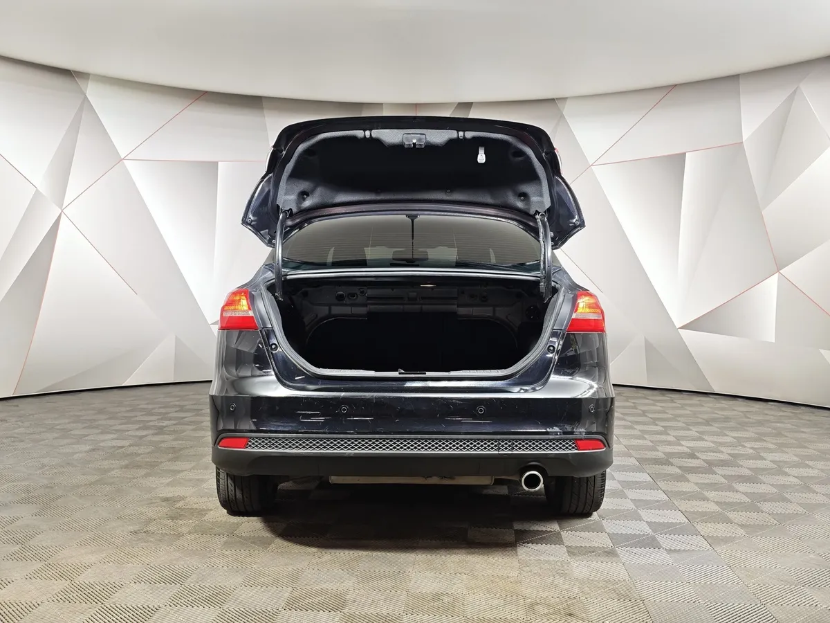 Ford Focus 1.5 EcoBoost AT (150 л.с.) Titanium Черный в АВИЛОН. Слайд №11