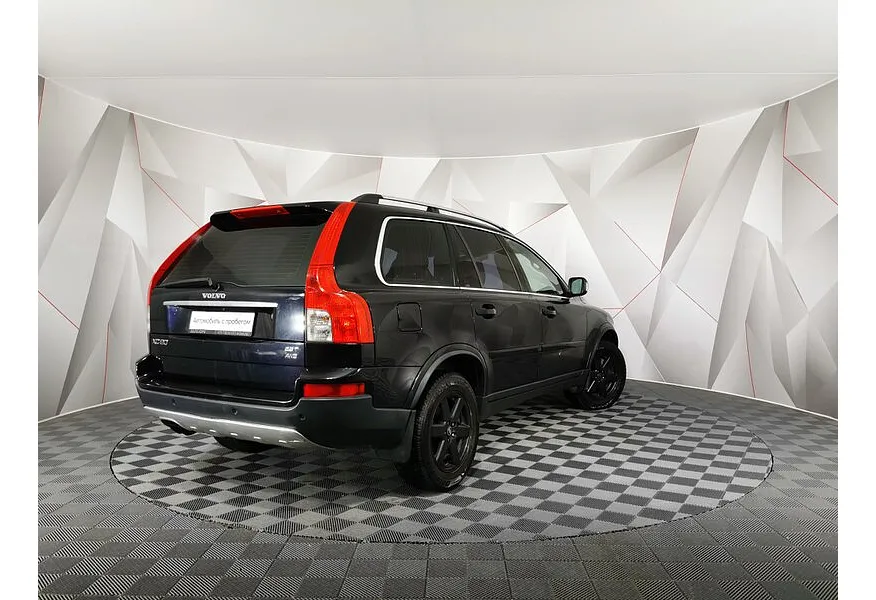 Volvo XC90 2.5 T5 Geartronic AWD (5 мест) (210 л.с.) Черный в АВИЛОН. Слайд №2