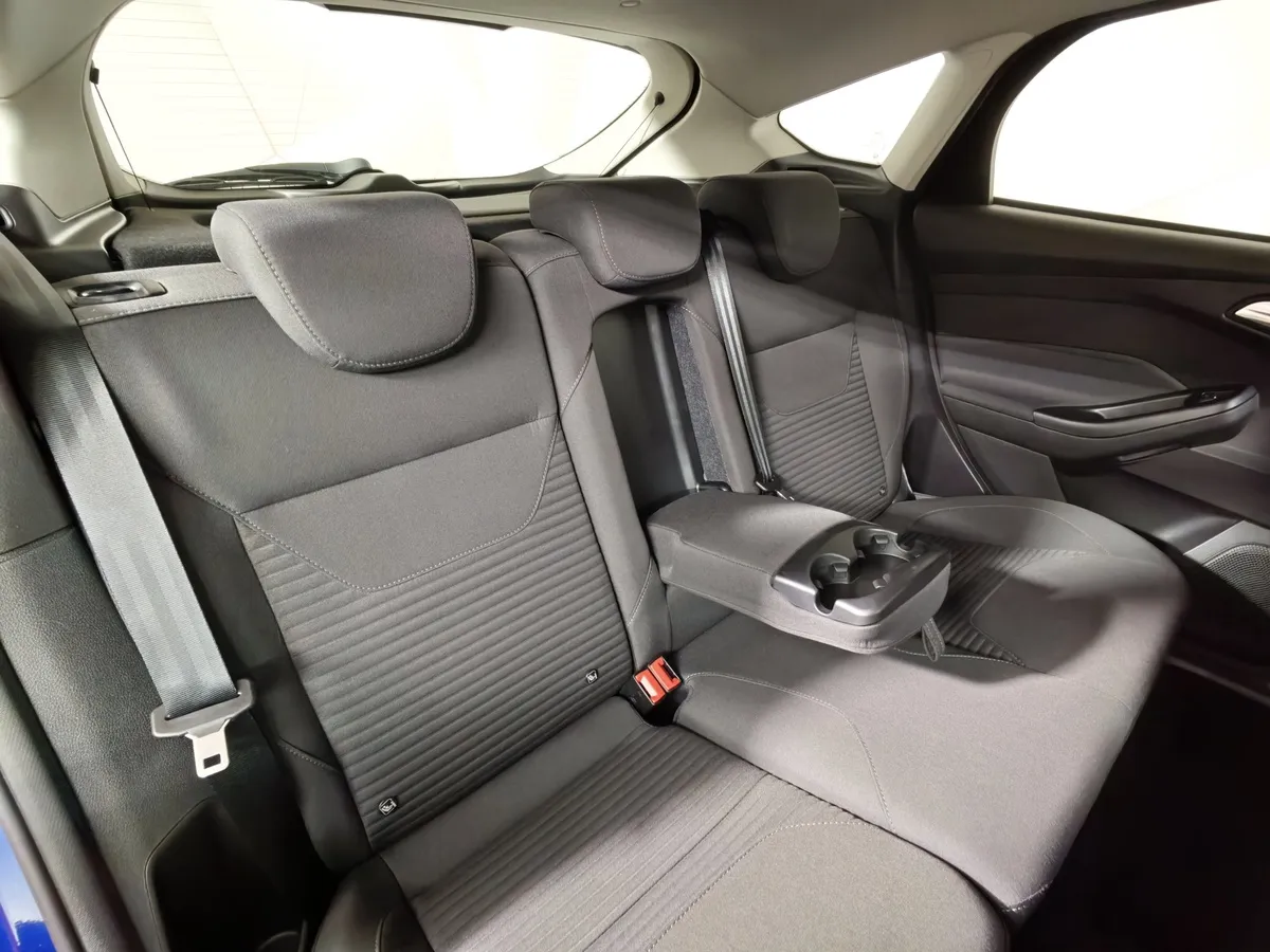 Ford Focus 1.5 EcoBoost AT (150 л.с.) Titanium Синий в АВИЛОН. Слайд №17
