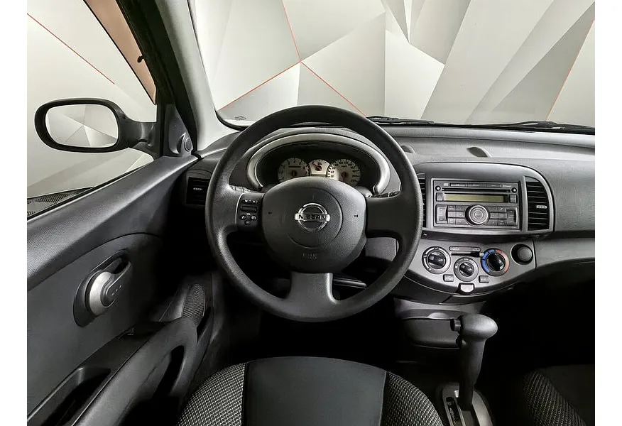 Nissan Micra 1.4 AT (88 л.с.) Красный в АВИЛОН. Слайд №18 Nissan Micra 1.4 AT (88 л.с.) Красный в АВИЛОН. Слайд №18