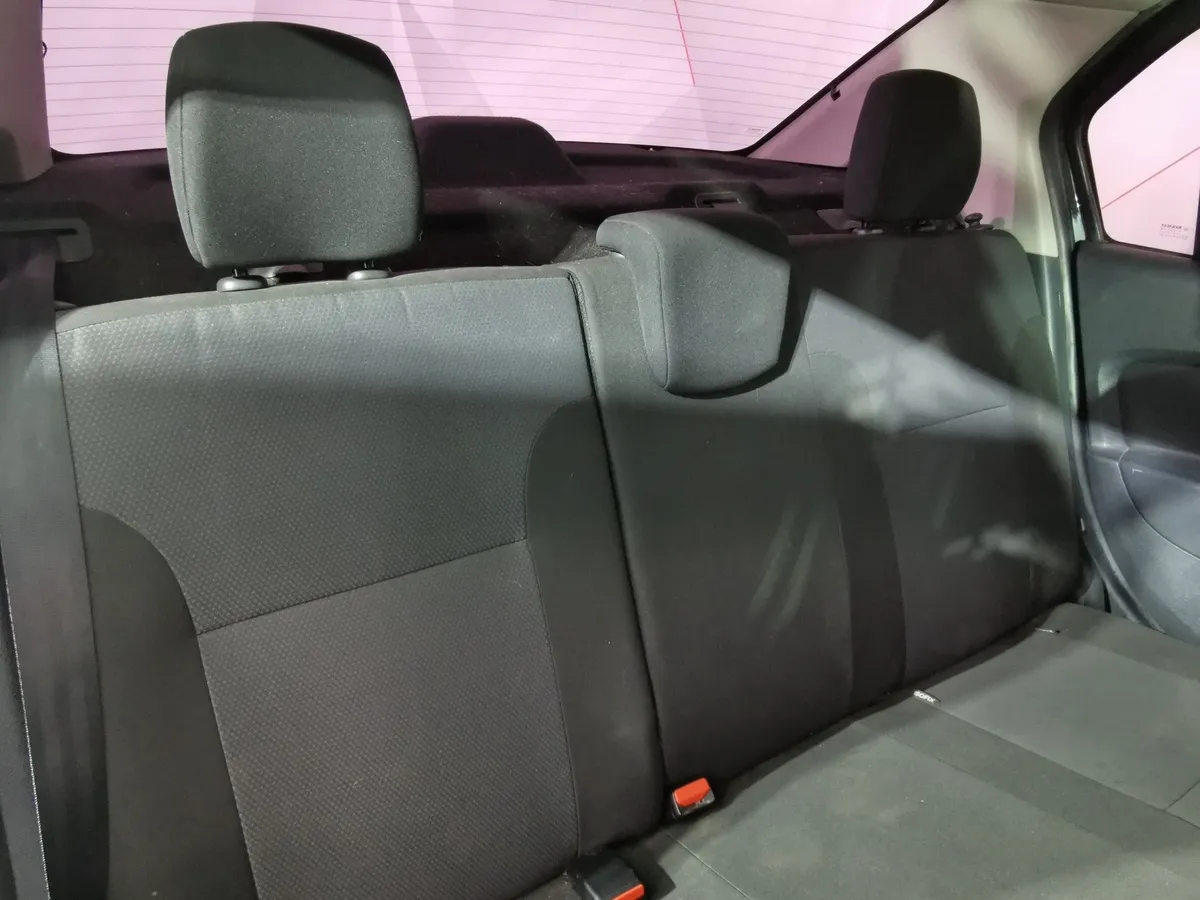 Renault Logan 1.6 MT (82 л.с.) Черный в АВИЛОН. Слайд №16