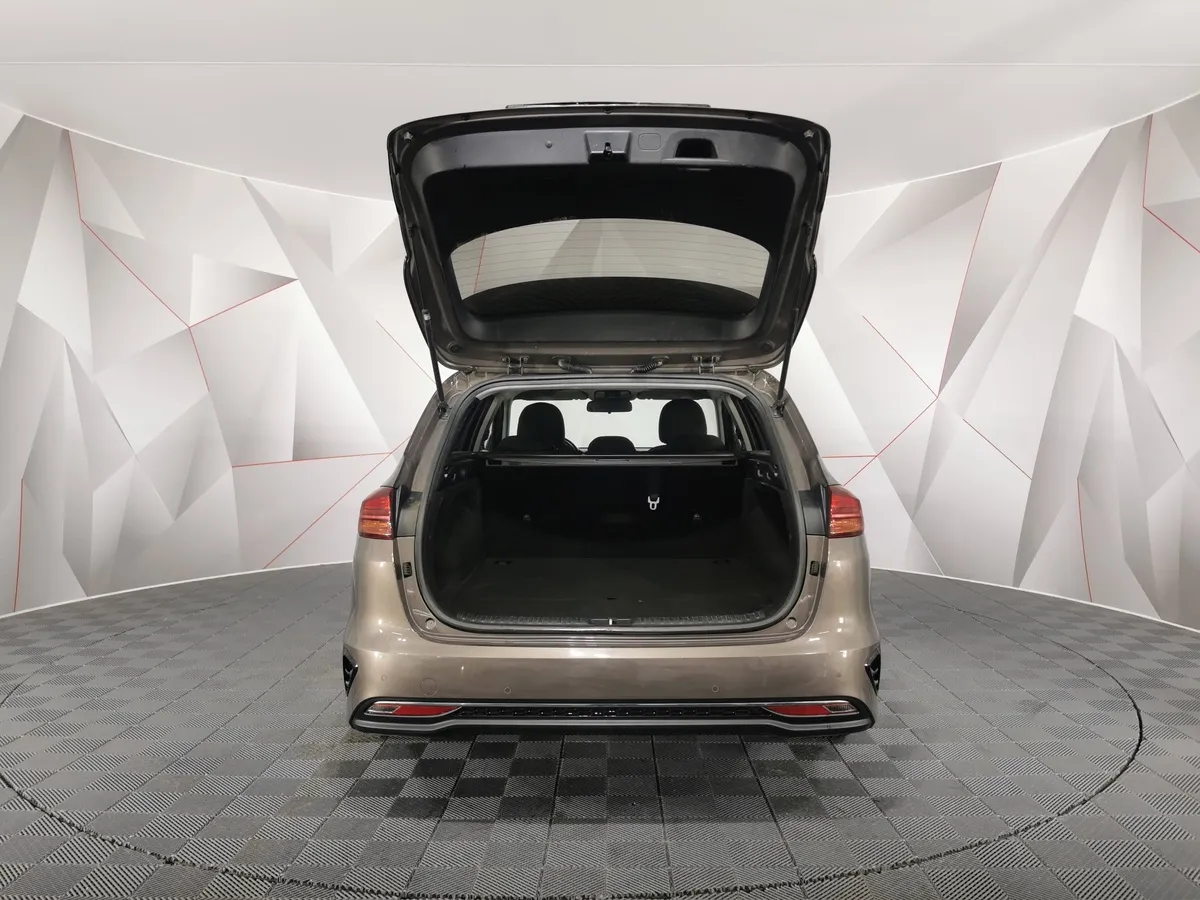 Kia Ceed 1.6 MPI AT (128 л.с.) Luxe Коричневый в АВИЛОН. Слайд №11