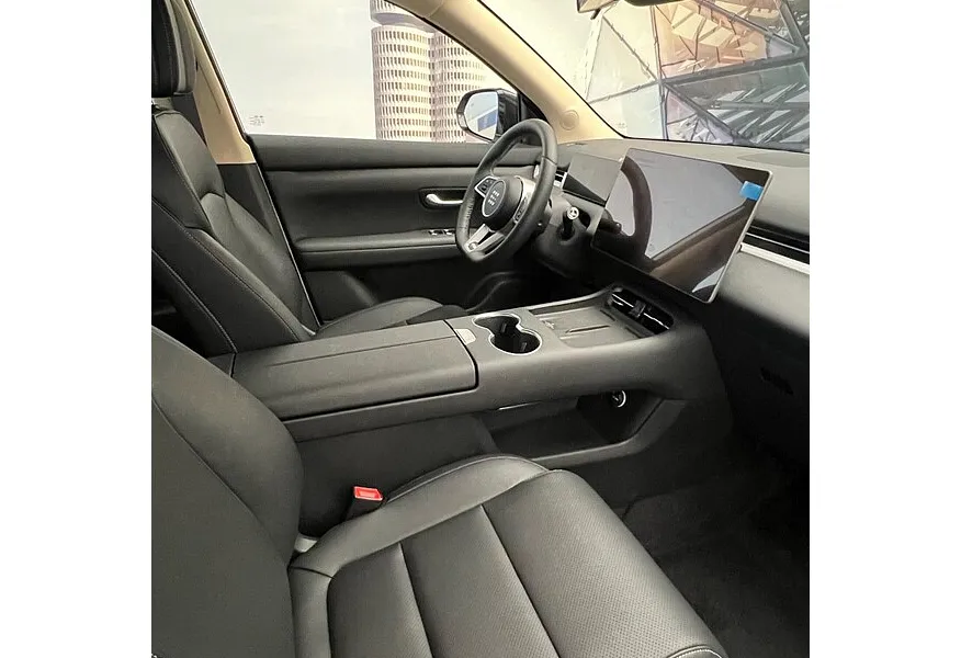 EVOLUTE i-SPACE 1.5 CVT (218 л.с.) (5 мест) Белый в АВИЛОН. Слайд №4