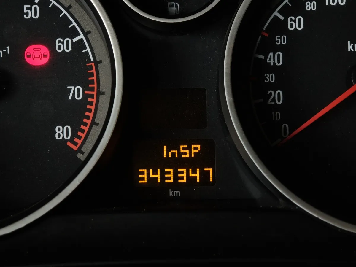 Opel Zafira 1.8 Easytronic (140 л.с.) Черный в АВИЛОН. Слайд №16
