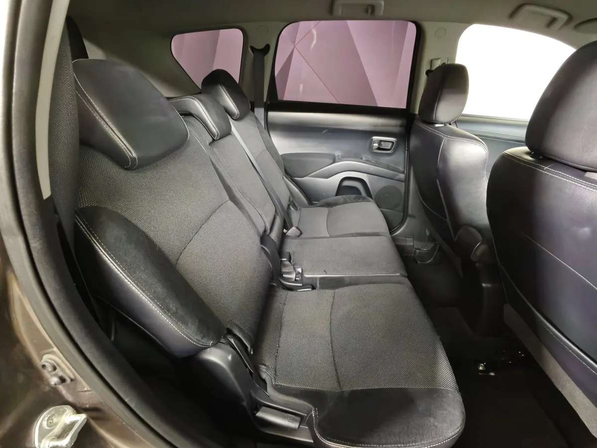 Citroen C-Crosser 2.4 CVT 4WD (170 л.с.) Коричневый в АВИЛОН. Слайд №14