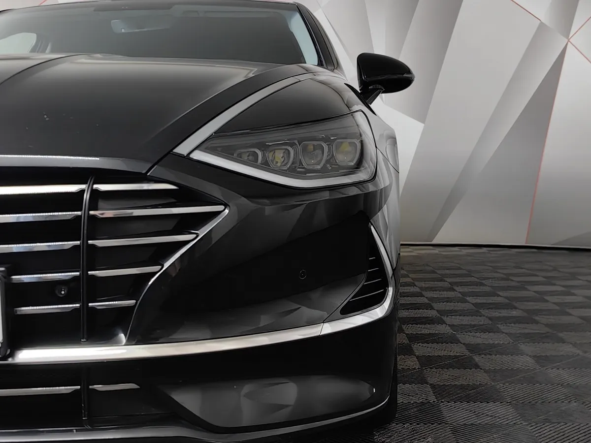 Hyundai Sonata 2.5 MPI (180 л.с.) Online Черный в АВИЛОН. Слайд №10