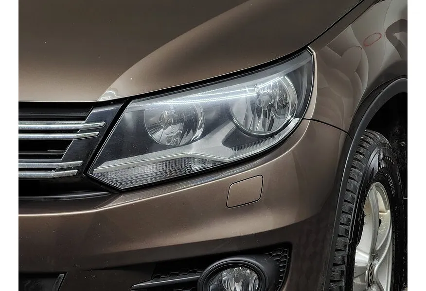 Volkswagen Tiguan 1.4 TSI BlueMotion DSG (150 л.с.) Sport&Style Коричневый в АВИЛОН. Слайд №10