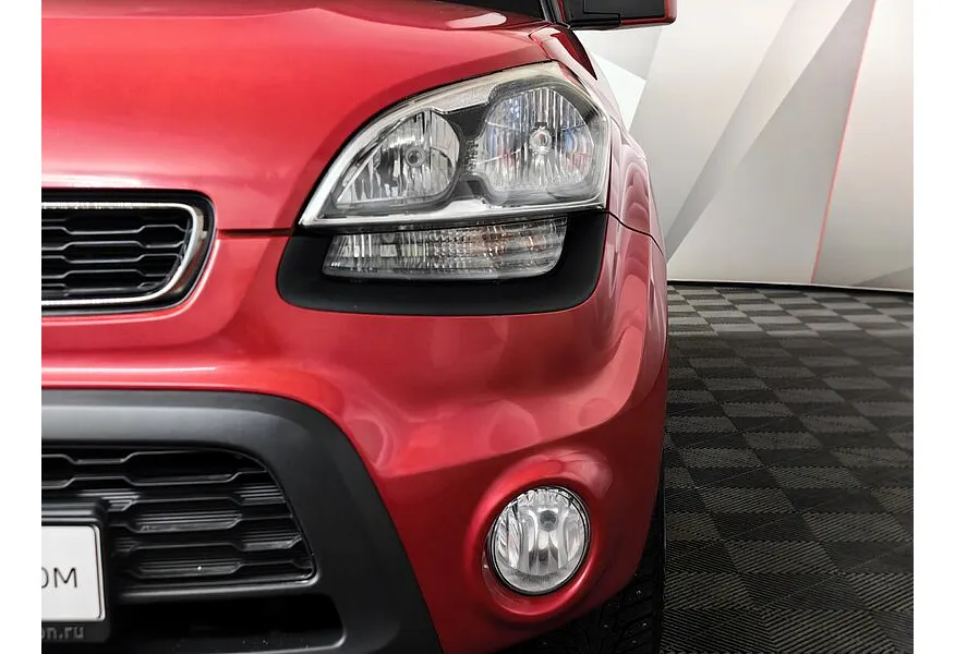 Kia Soul 1.6 CRDi AT (128 л.с.) Красный в АВИЛОН. Слайд №10 Kia Soul 1.6 CRDi AT (128 л.с.) Красный в АВИЛОН. Слайд №10