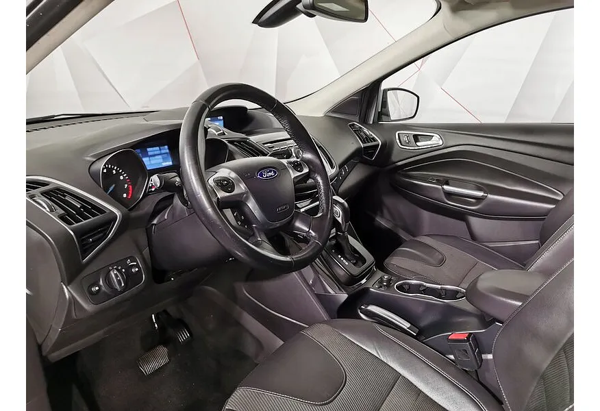 Ford Kuga 1.6 EcoBoost AT AWD (182 л.с.) Titanium Белый в АВИЛОН. Слайд №19