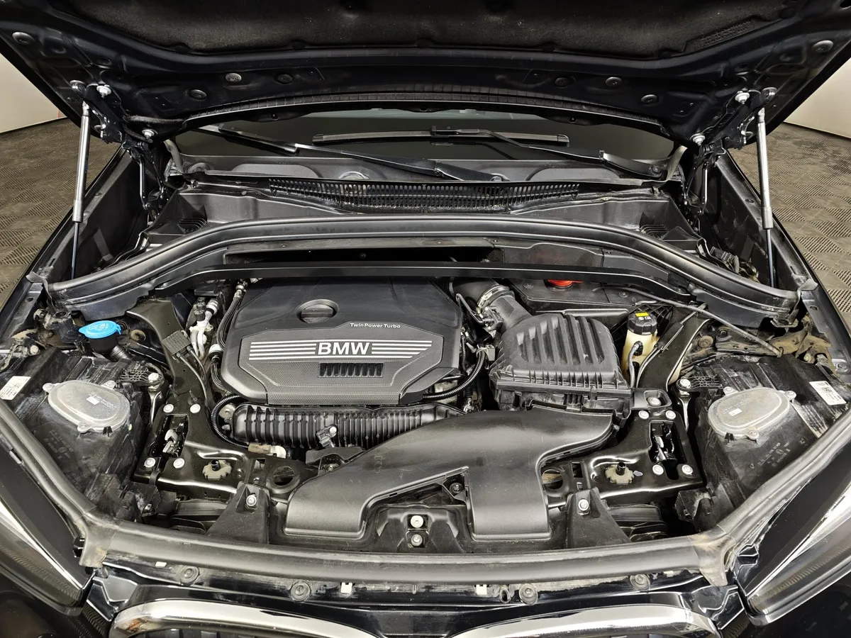 BMW X1 20i xDrive Steptronic AT (192 л.с.) M Sport Черный в АВИЛОН. Слайд №10